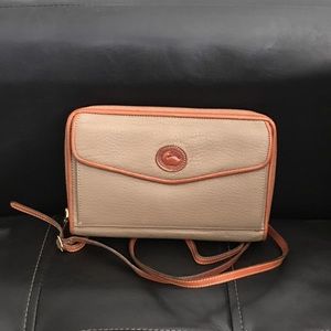 SALE DOONEY AND BOURKE  leather shoulderbag